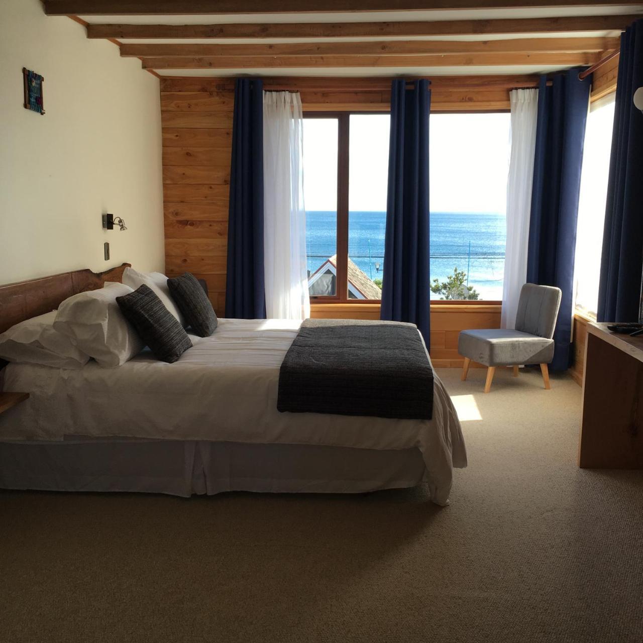 Puerto Austral Hotel Пуерто Варас Екстериор снимка
