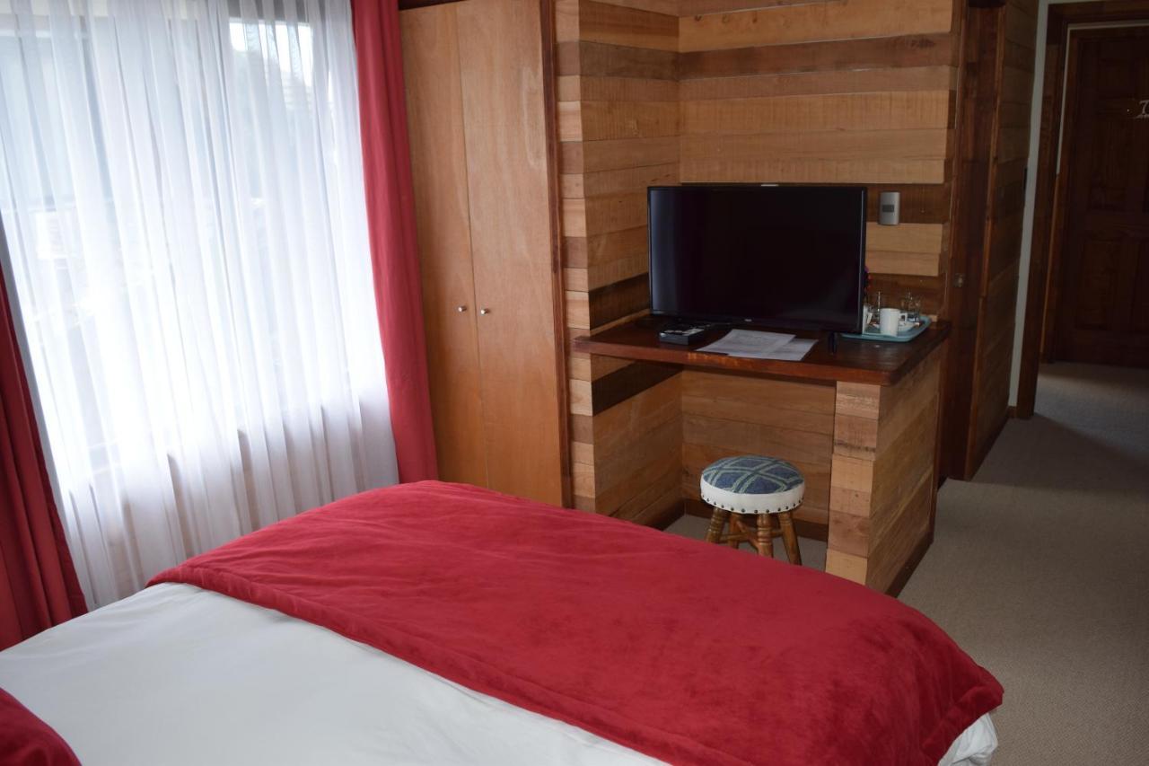 Puerto Austral Hotel Пуерто Варас Екстериор снимка