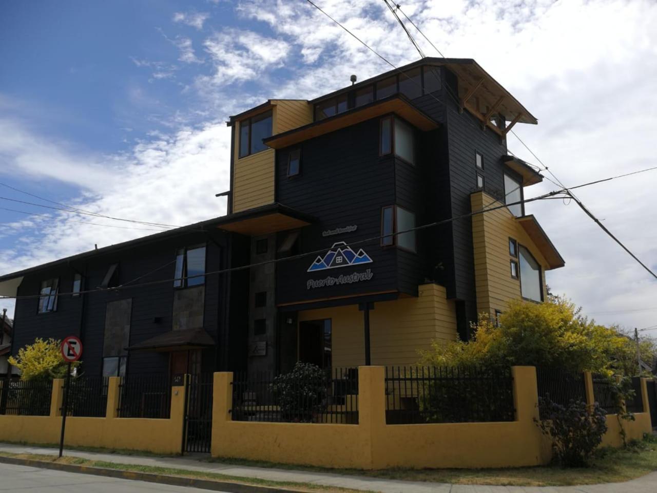 Puerto Austral Hotel Пуерто Варас Екстериор снимка
